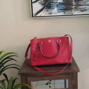 Tory Burtch Satchel in red 🥀